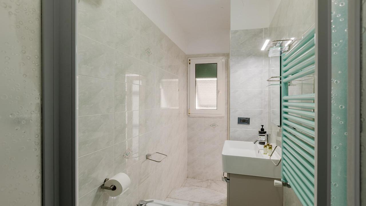 La Casa Di Nonno Roberto By Rentbeat Apartman Livorno Kültér fotó
