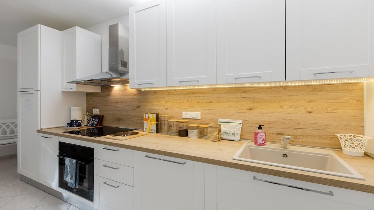 La Casa Di Nonno Roberto By Rentbeat Apartman Livorno Kültér fotó