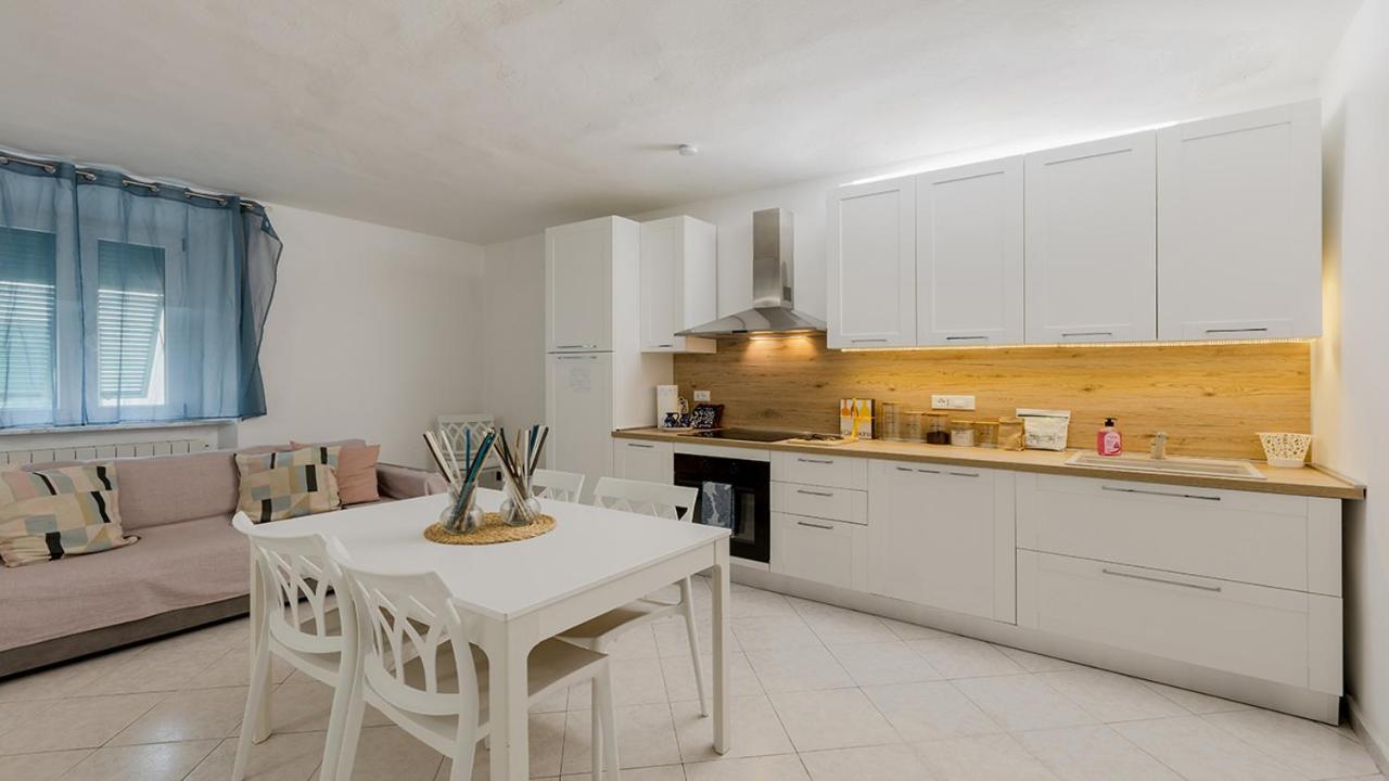 La Casa Di Nonno Roberto By Rentbeat Apartman Livorno Kültér fotó