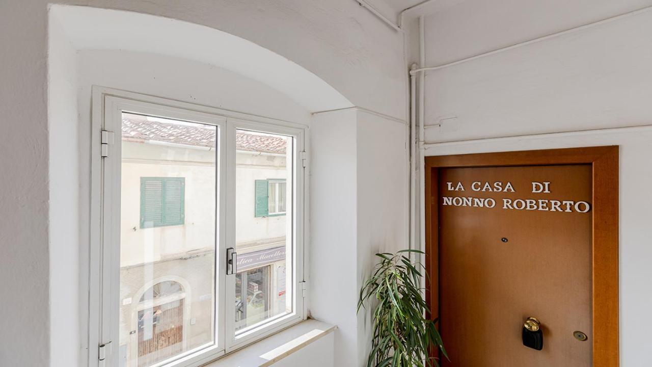 La Casa Di Nonno Roberto By Rentbeat Apartman Livorno Kültér fotó