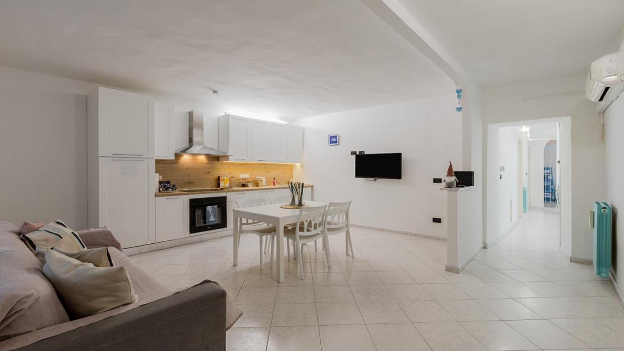 La Casa Di Nonno Roberto By Rentbeat Apartman Livorno Kültér fotó